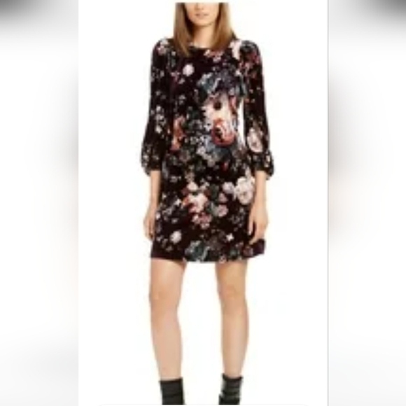 Calvin Klein Dresses & Skirts - Calvin Klein Multicolor‎ Floral Sleeve 3/4 Sleeve Velvet Dress.